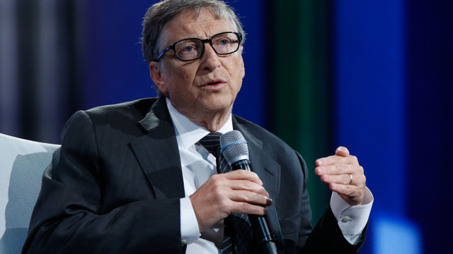Bill Gates: „Am putea intra în cea mai gravă parte a pandemiei. Omicron se răspândește mai repede decât orice alt virus din istorie”