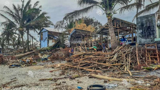 Peste 100 de orașe din Filipine sunt în continuare fără energie electrică, din cauza taifunului Rai