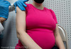 EMA anunță că vaccinurile anti-COVID-19 cu ARN mesager sunt sigure pentru femeile însărcinate