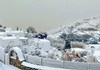 Una dintre cele mai îndrăgite insule din Grecia, acoperită de zăpadă după o ninsoare neobișnuit de puternică