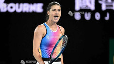 Jucătoarea română de tenis Sorana Cîrstea s-a calificat în optimile de finală ale turneului Australian Open