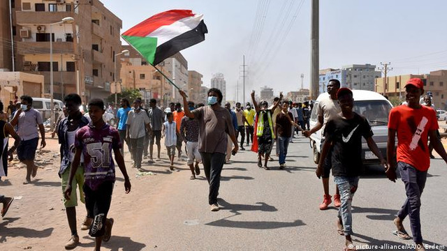 Sudan | Forțele de securitate au folosit gaze lacrimogene împotriva protestatarilor din capitala Khartoum
