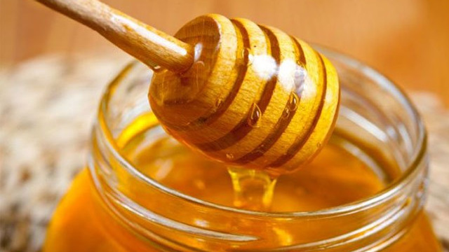 Exportul de miere, în creștere. Produsele apicole au ajuns și pe piețele din Canada și SUA