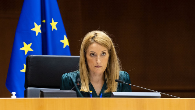 Roberta Metsola a preluat președinția interimară a Parlamentului European; funeraliile lui David Sassoli vor avea loc vineri