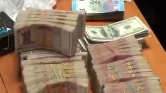Doi bărbați din Bălți – cercetați penal pentru activitatea unui schimb valutar clandestin. Prejudiciul preliminar estimat se ridică la două milioane lei