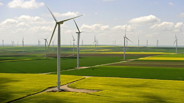 Eurostat | Vântul și apa furnizează cea mai mare parte a electricității din surse de energie regenerabilă