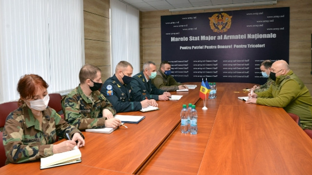 Cooperarea militară bilaterală dintre structurile de apărare dn R. Moldova și România, discutată în cadrul întrevederii dintre comandantul Armatei Naționale și atașatul român al apărării 