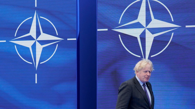 Londra va propune o desfășurare „majoră” de trupe în Europa. Boris Johnson merge în Ucraina săptămâna viitoare și va vorbi cu Putin

