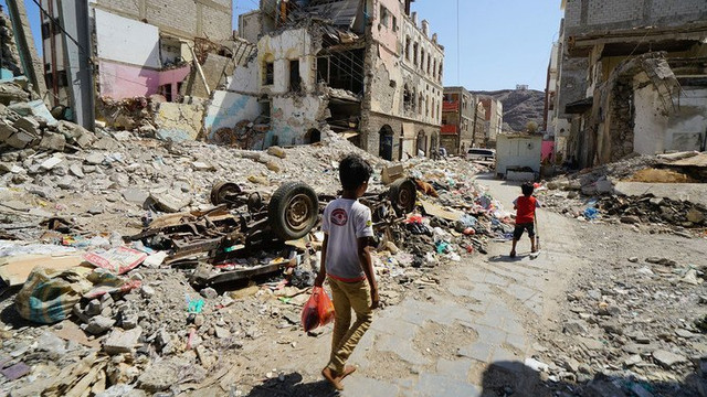 Yemen | Continuă încălcarea de către rebelii houthi a embargoului asupra armelor (raport ONU)