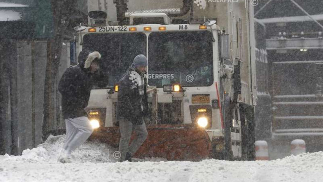O furtună de zăpadă face ravagii în centrul și nord-estul Statelor Unite