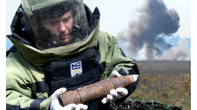 Peste 20 de obiecte explozive au fost lichidate de geniști în raioanele Briceni și Ștefan Vodă
