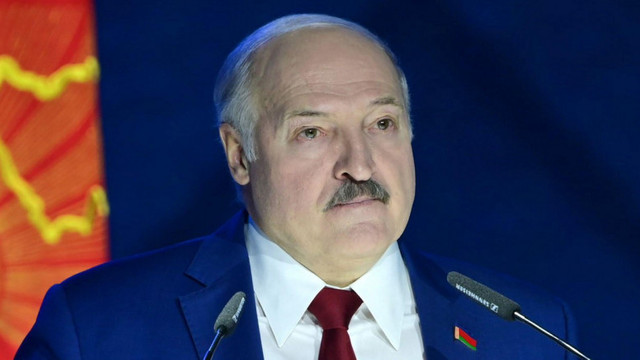 Referendum în Belarus: Peste 65% dintre belaruși au votat în favoarea amendamentelor la Constituție propuse de Lukașenko. Este permisă desfășurarea de arme nucleare 