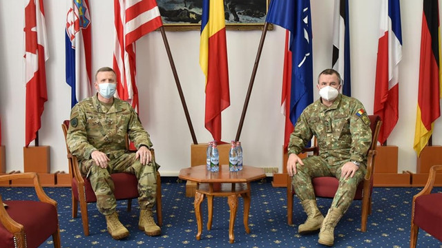 Comandantul forțelor NATO s-a întâlnit la Baza Mihail Kogălniceanu cu șeful Statului Major al Apărării: Suntem aici la invitația României pentru a păstra echilibrul de forțe în regiune