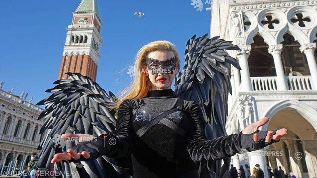 Carnavalul din Veneția se desfășoară ca un eveniment hibrid din cauza pandemiei 
