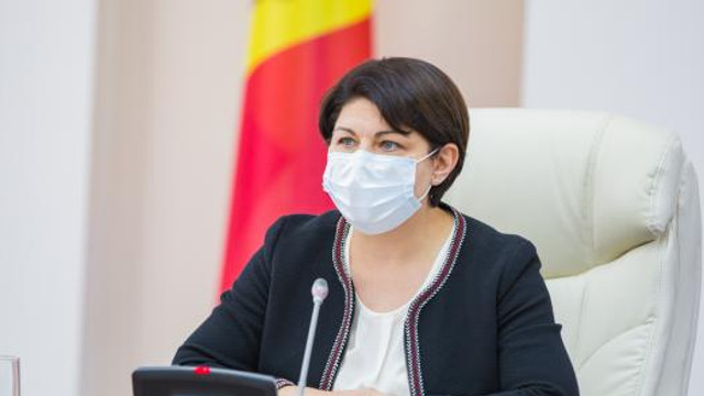 Premierul Natalia Gavriliță se află în Parlament pentru a cere deputaților prelungirea stării de urgență pentru 60 de zile 
