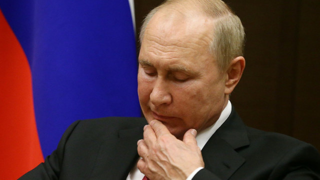 Vladimir Putin este frustrat din cauza eșecului armatei în Ucraina și ar fi avut o ieșire nervoasă neobișnuită împotriva apropiaților. Serviciile americane secrete vorbesc despre riscul escaladării

