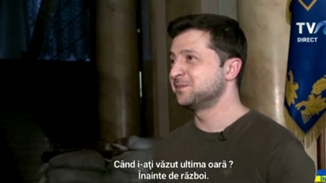 Volodimir Zelenski, surprins de jurnaliști în buncăr, în timpul bombardării Memorialului Holocaustului din Kiev: 