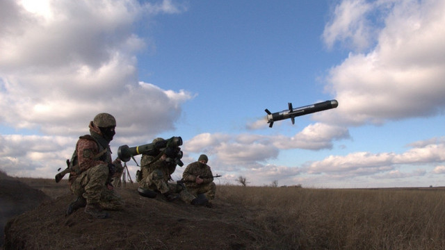 SUA trimite Ucrainei arme antitanc, antiaeriene, muniție și veste antiglonț în valoare de 350 de milioane de dolari

