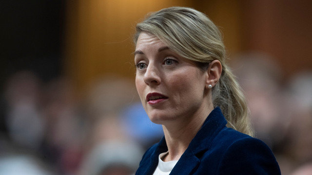 Președinta Maia Sandu a discutat cu ministra de externe a Canadei, Mélanie Joly. Securitatea energetică a R.Moldova, printre subiectele abordate
