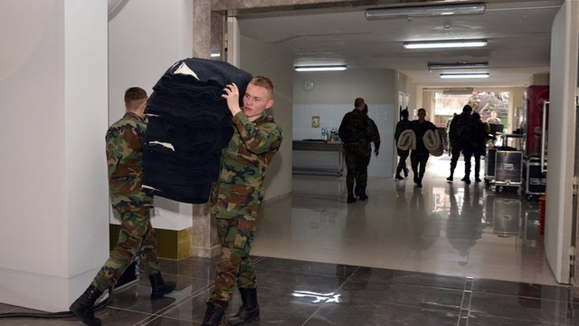 Armata Națională participă la gestionarea fluxului de refugiați ucraineni care ajung în R.Moldova