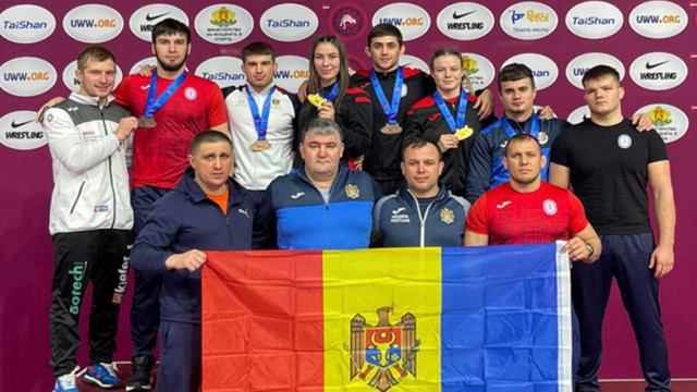 Luptătorii moldoveni au cucerit 11 medalii la Europenele Under 23