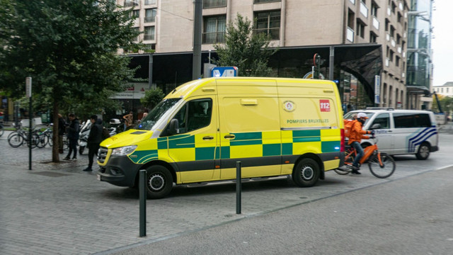 Șase morți și mai mulți răniți în Belgia, după ce o mașină a intrat cu viteză în mulțimea strânsă la un carnaval