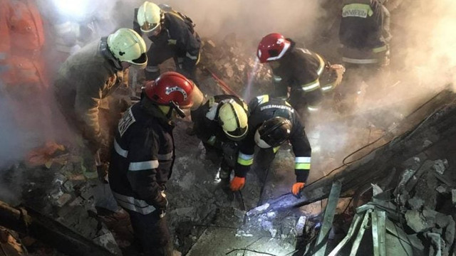 Două persoane au fost scoase de sub dărâmături în urma unei explozii produse în orașul Cahul