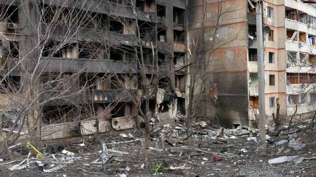 Opt morți și 34 de răniți în bombardamentele rusești din sudul Ucrainei
