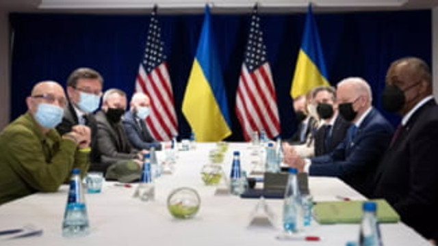 Prima întânire a lui Joe Biden cu oficiali ucraineni de rang înalt de la începutul războiului