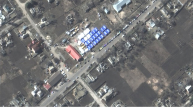 Zeci de mii de ucraineni ar fi răpiți și duși în lagăre de filtrare înființate de Rusia la graniță, ca în Cecenia. Imagini din satelit