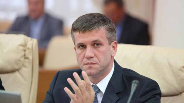 Ex-directorul SIS, Vasile Botnari, reținut pentru 72 de ore