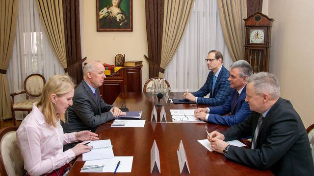 Ambasadorul SUA la Chișinău, Kent D. Logsdon, a avut o întrevedere cu Vadim Krasnoselski 