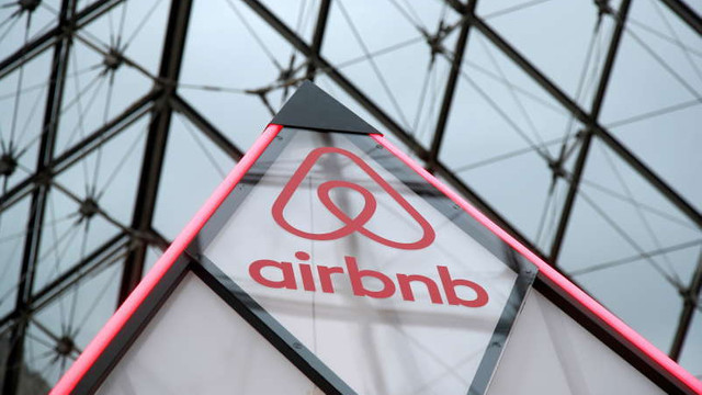 Airbnb își suspendă operațiunile din Rusia și Belarus