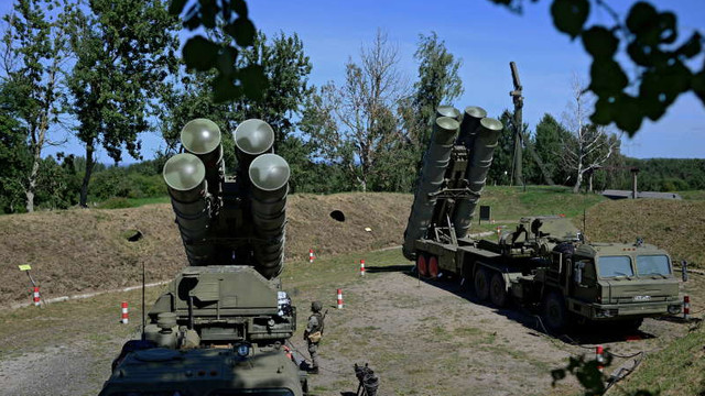 Rusia a organizat exerciții militare în exclava sa Kaliningrad