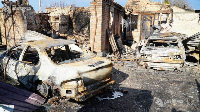 Imagini cutremurătoare la Bucea: Tancuri explodate, bucăți de cadavre și case total distruse pe strada Gării 
