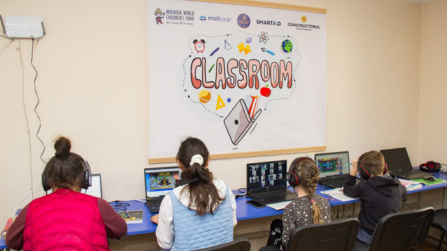 Mai mulți copii refugiați din Ucraina învață în prima clasă deschisă într-un centru de plasament din R. Moldova