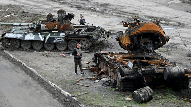 Cum a reușit Rusia să piardă sute de tancuri și mii de blindate în Ucraina. Doar jumătate au fost distruse de armata ucraineană