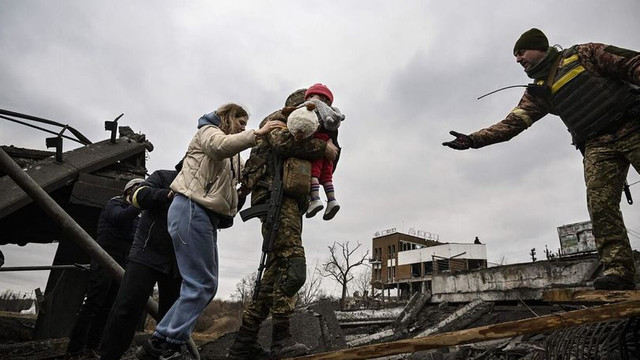 Invazia Rusiei în Ucraina provoacă cel mai mare val de refugiați în Europa de după Al Doilea Război Mondial
