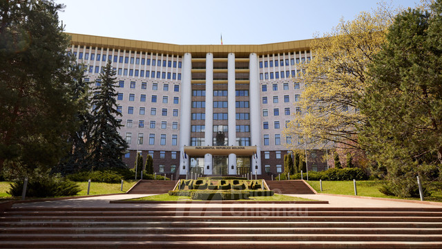 Parlamentul se va întruni joi în ședință. Ratificarea Acordului dintre Guvernul R.Moldova și Guvernul SUA privind terenul pentru construcția Ambasadei, pe ordinea de zi