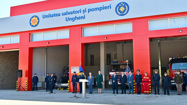Ambasadorul SUA în R. Moldova, Kent D. Logsdon, în vizită la Ungheni unde a fost inaugurată noua stație de Pompieri și Salvatori