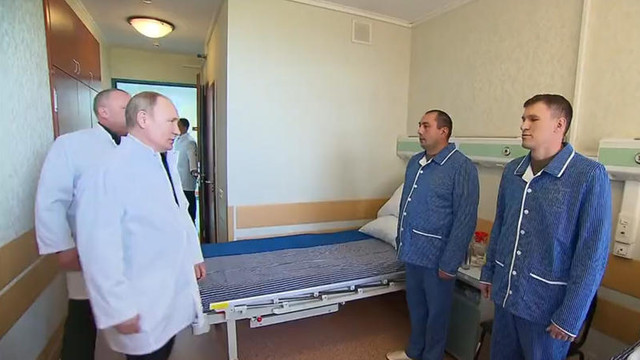 VIDEO Vladimir Putin a vizitat pentru prima dată soldați ruși răniți în războiul din Ucraina
