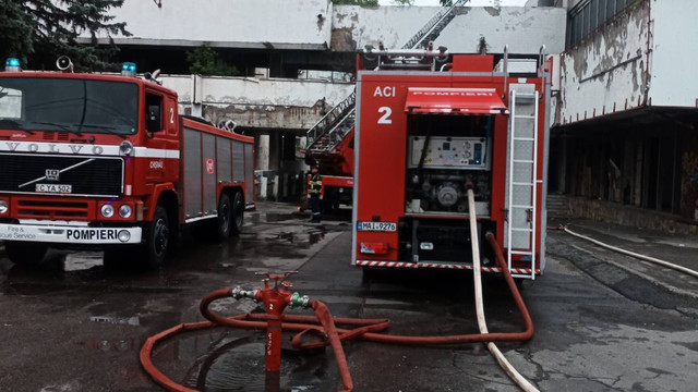 Incendiu în apropierea Hotelului Național: au intervenit 4 echipaje de salvatori și pompieri