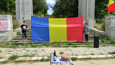 FOTO | Ziua Drapelului Național al României, onorată la Chișinău de unioniști