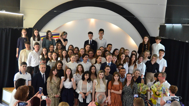 DRRM din cadrul Guvernului României a premiat elevii olimpici la limba română și istorie din R. Moldova 