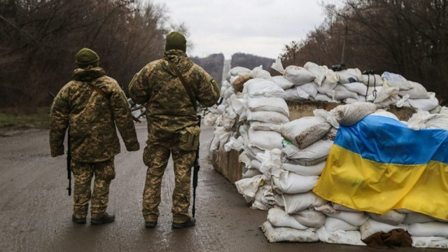 În fiecare zi în estul Ucrainei mor până la 100 de soldați ucraineni și sunt răniți până la 500 (ministerul ucrainean al apărării)