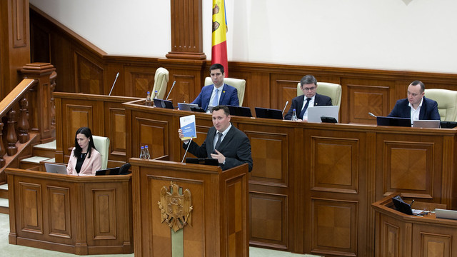 Raportul privind respectarea drepturilor și libertăților omului în R. Moldova în 2021 a fost prezentat Parlamentului
