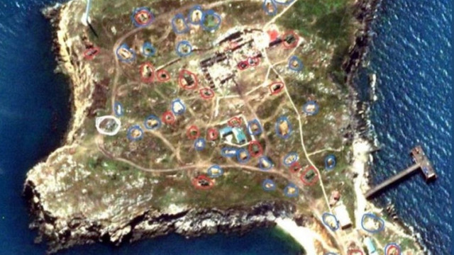 Noi atacuri rusești asupra Insulei Șerpilor