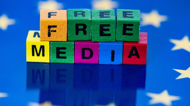Consiliul UE îndeamnă la acțiuni suplimentare pentru protejarea jurnaliștilor și a profesioniștilor din domeniul mass-mediei