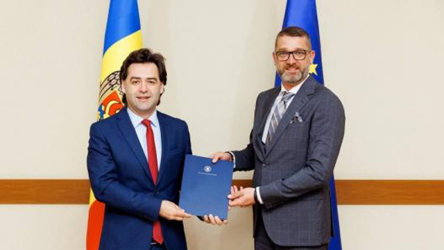Ambasadorul agreat al României în Republica Moldova, Cristian Leon Țurcanu, a înmânat MAEIE copiile scrisorilor de acreditare