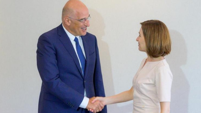 Maia Sandu reconfirmă angajamentul Republicii Moldova de a oferi asistență umanitară Ucrainei, la întâlnirea cu ministrul grec al Afacerilor Externe, Nicos Dendias